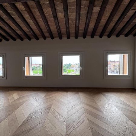 Appartement Palazzo Carpediem-Prato Della Valle à Padoue Extérieur photo